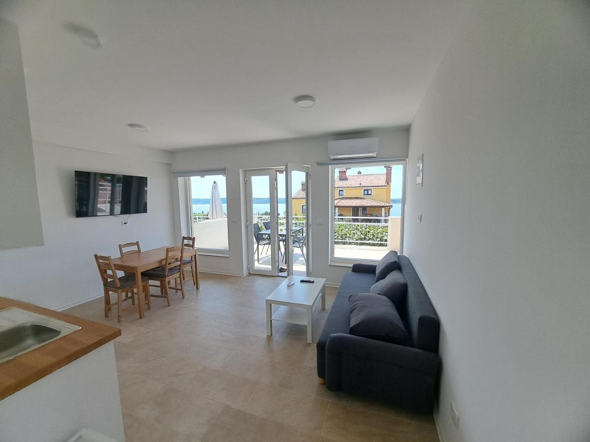 Apartments Pronavtik Πιράν Εξωτερικό φωτογραφία