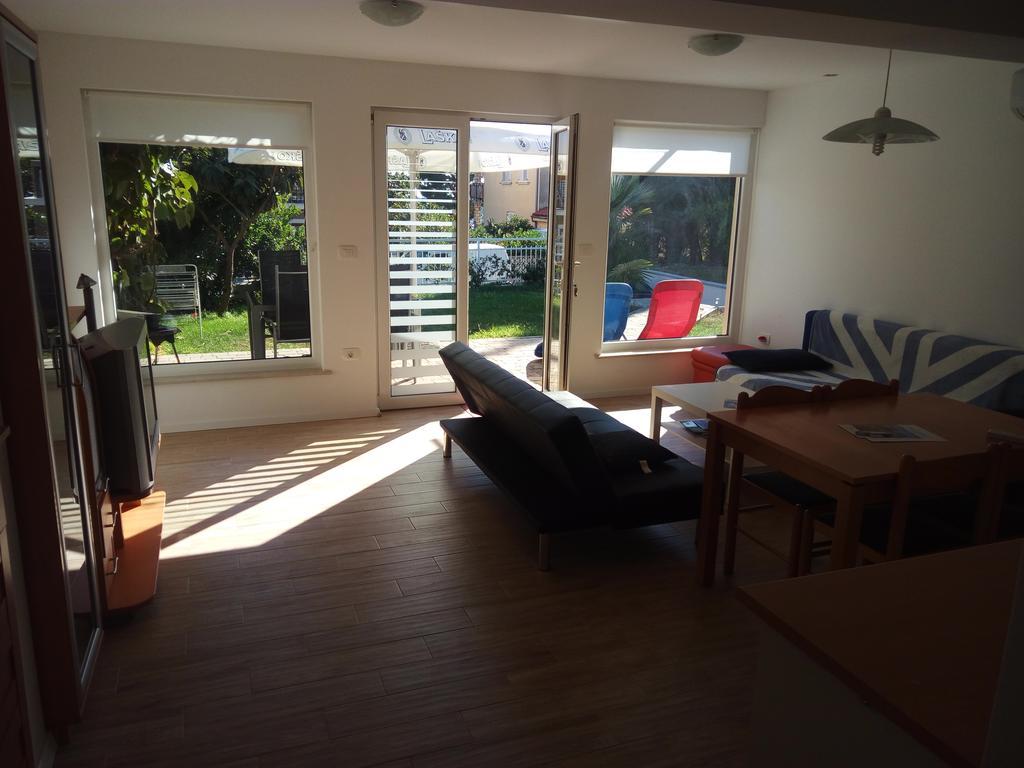 Apartments Pronavtik Πιράν Εξωτερικό φωτογραφία